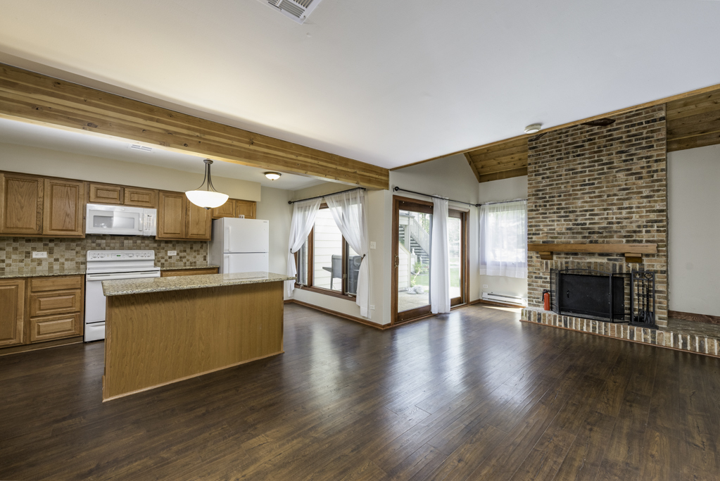 3302 Berwyn Avenue #82, North Chicago, IL 60064