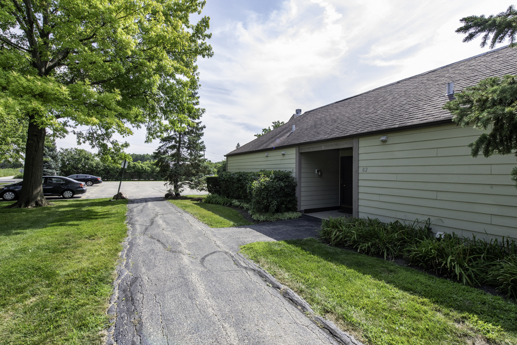 3302 Berwyn Avenue #82, North Chicago, IL 60064