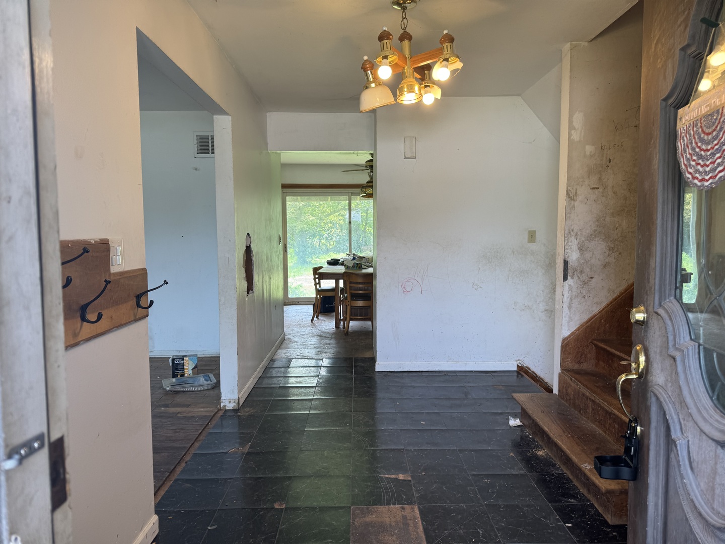 421 E Wise Road, Schaumburg, IL 60193