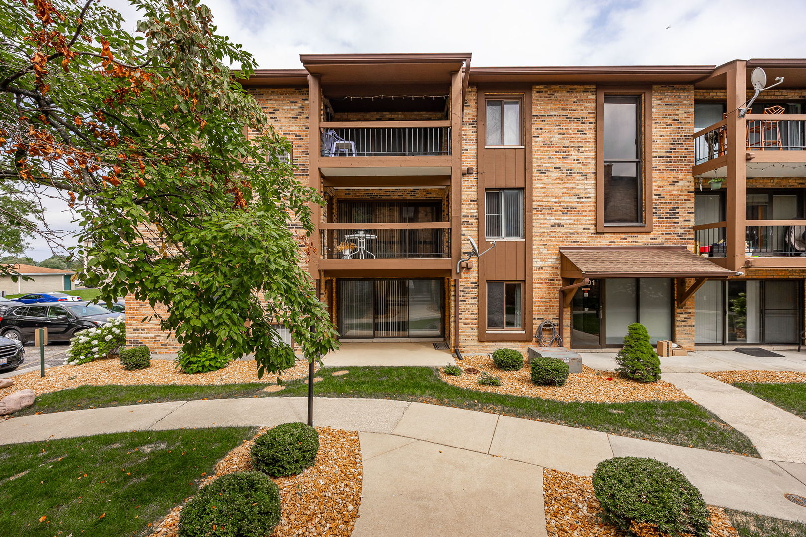 7501 175th Street #13, Tinley Park, IL 60477