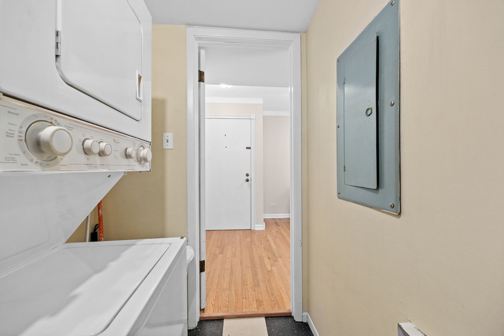 7501 175th Street #13, Tinley Park, IL 60477