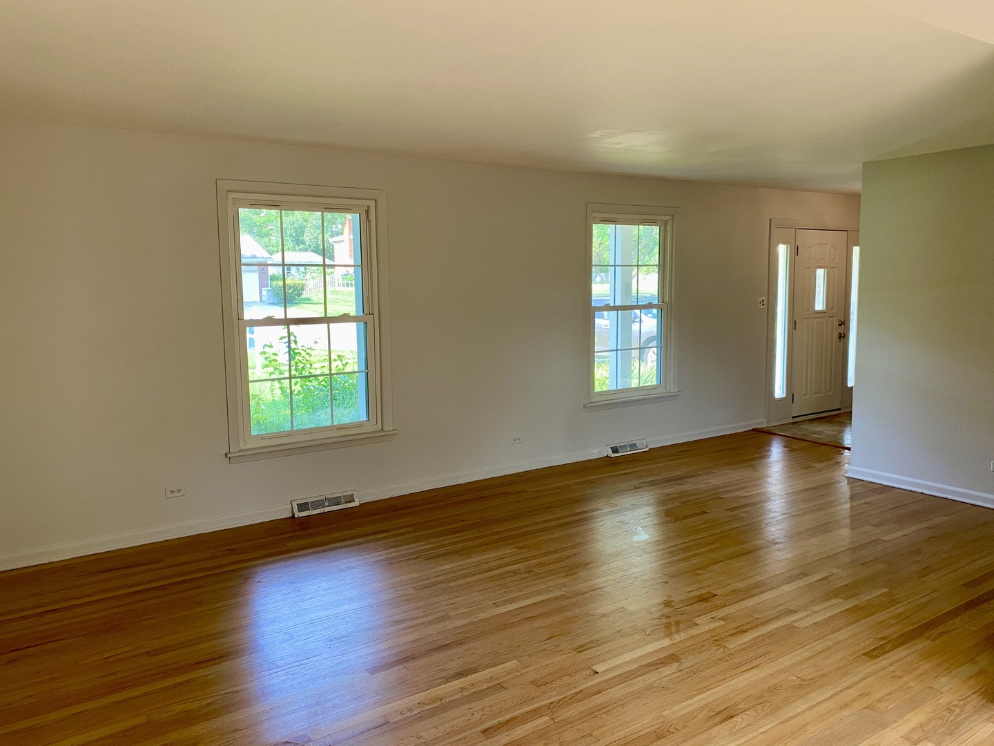 1005 69th Street, Darien, IL 60561