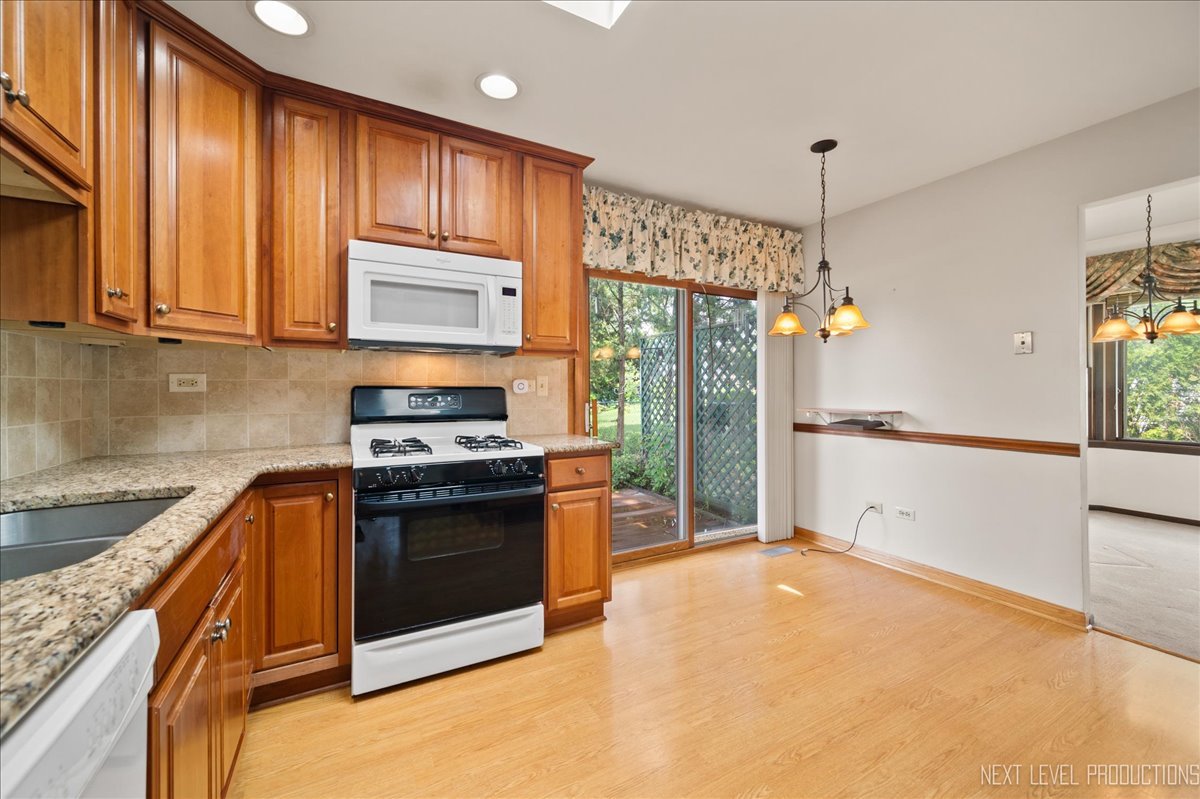 628 Cambridge Way, Bolingbrook, IL 60440