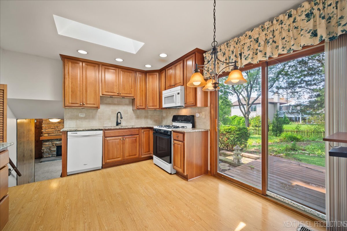 628 Cambridge Way, Bolingbrook, IL 60440