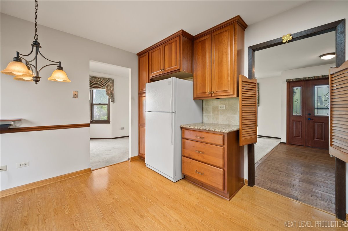 628 Cambridge Way, Bolingbrook, IL 60440