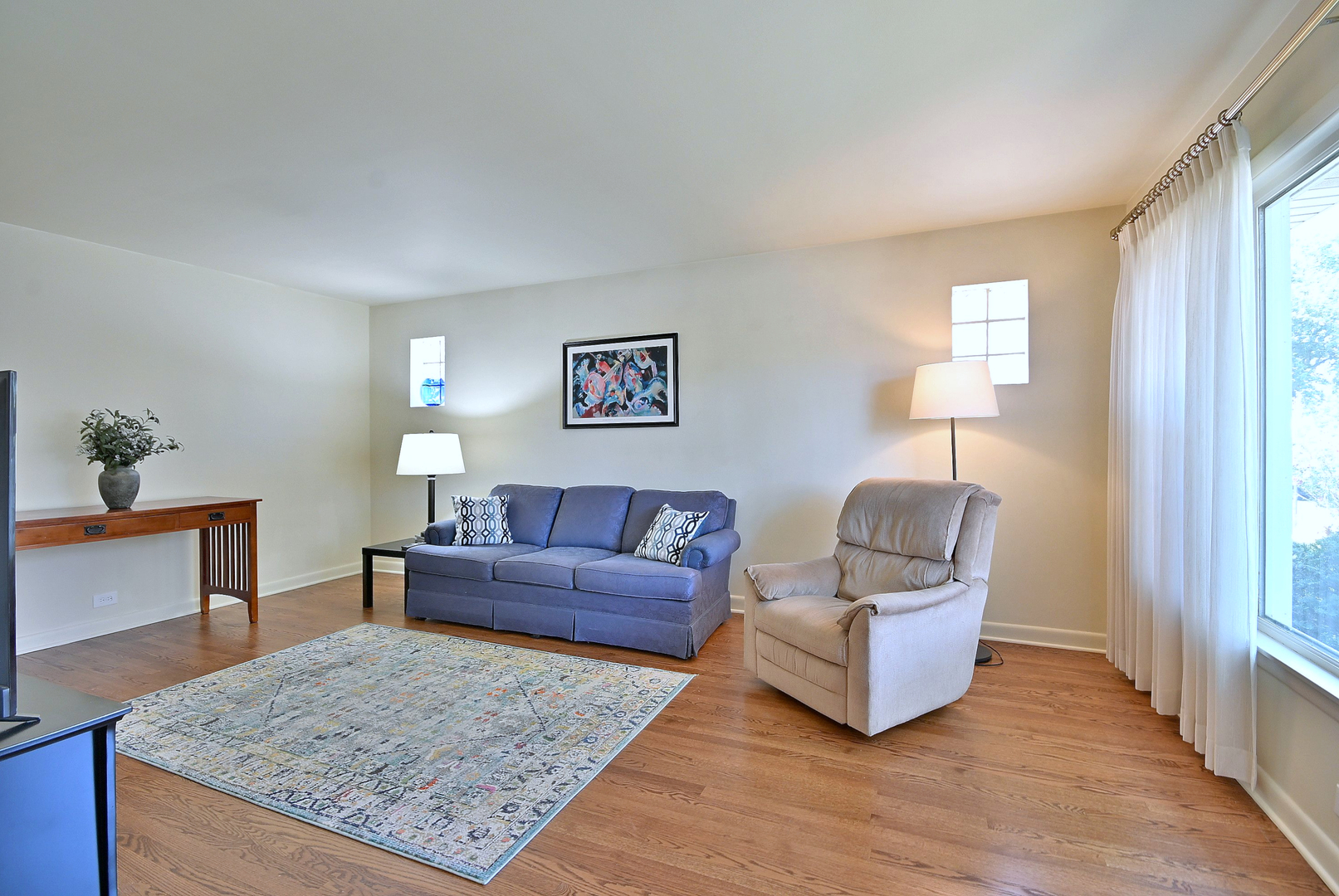 8038 N Oconto Avenue, Niles, IL 60714
