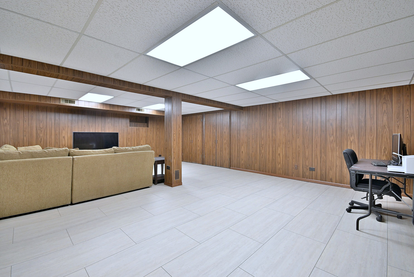 8038 N Oconto Avenue, Niles, IL 60714