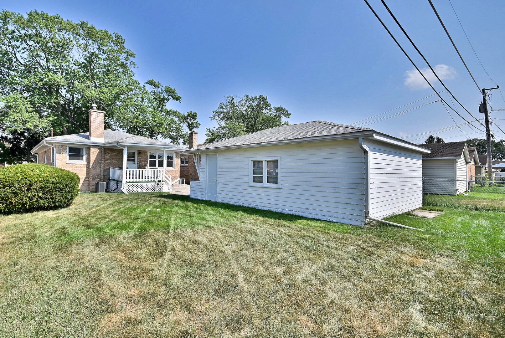 8038 N Oconto Avenue, Niles, IL 60714