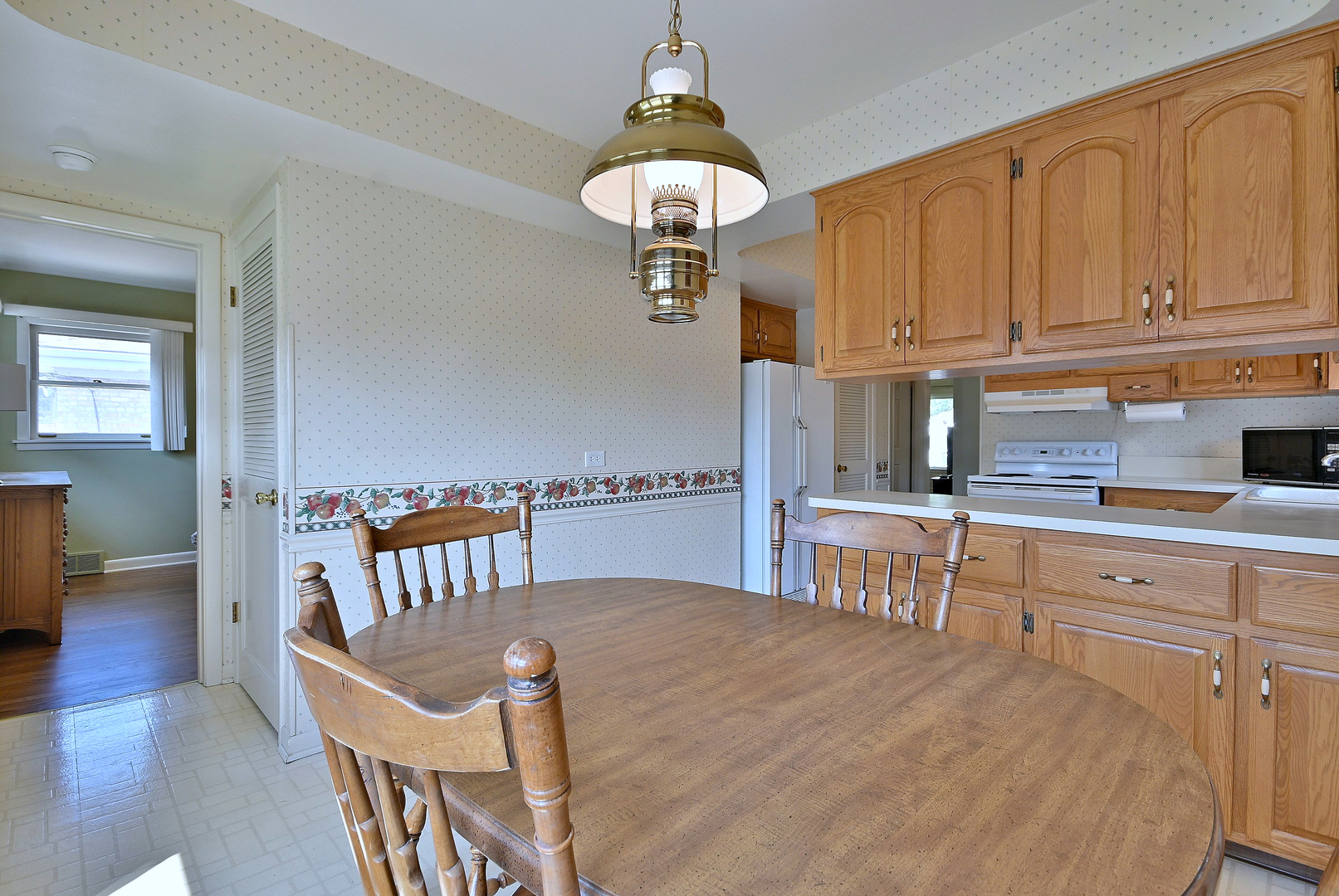 8038 N Oconto Avenue, Niles, IL 60714