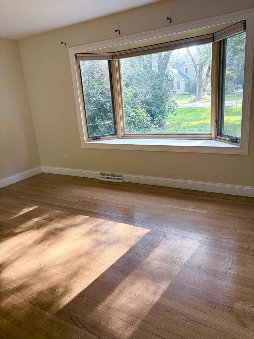 5S426 Columbia Street, Naperville, IL 60563