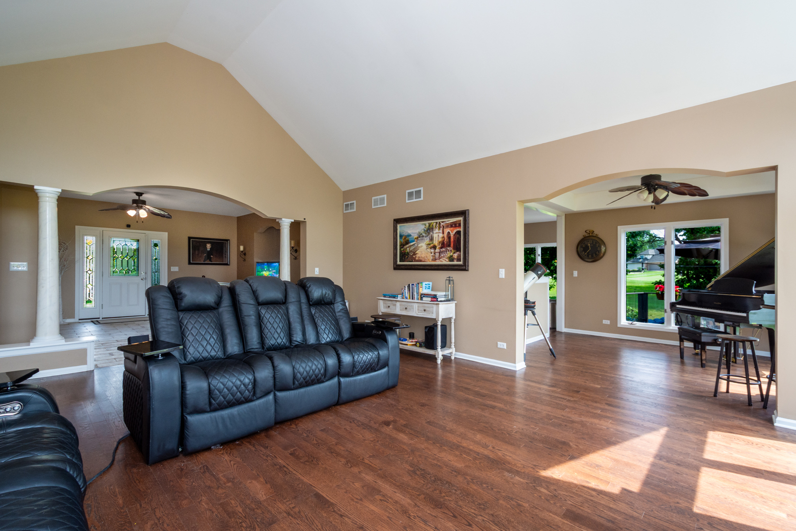 24877 W Nicklaus Way, Antioch, IL 60002