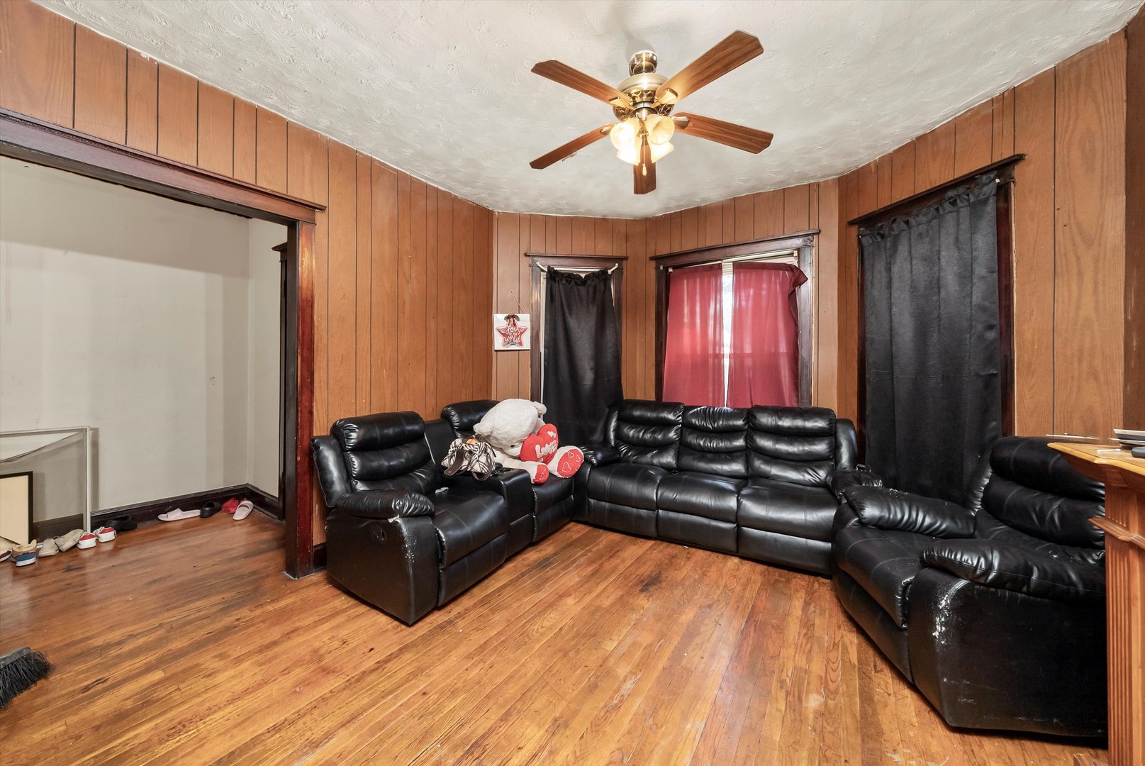 5758 S Honore Street, Chicago, IL 60636