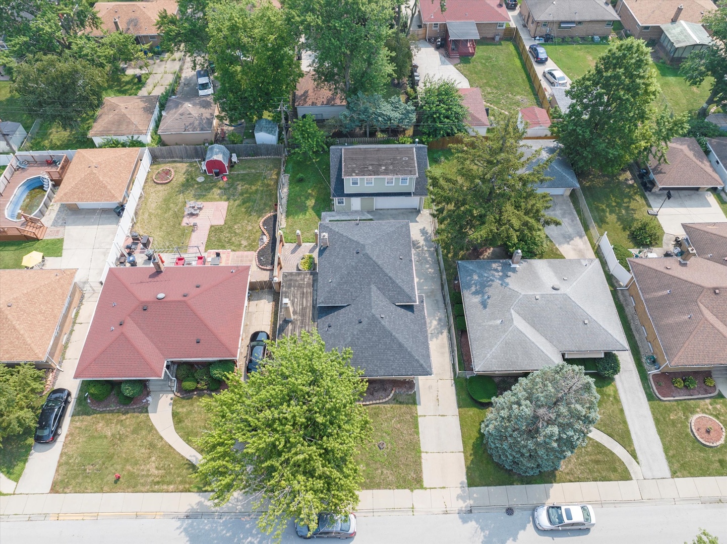 16327 Dobson Avenue, South Holland, IL 60473