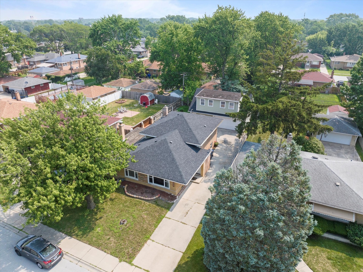 16327 Dobson Avenue, South Holland, IL 60473