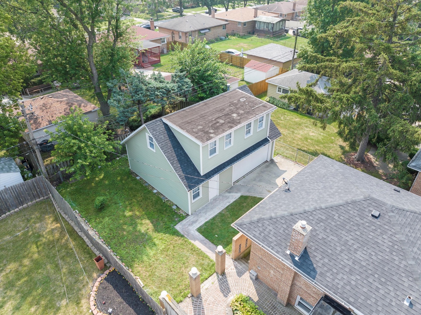 16327 Dobson Avenue, South Holland, IL 60473