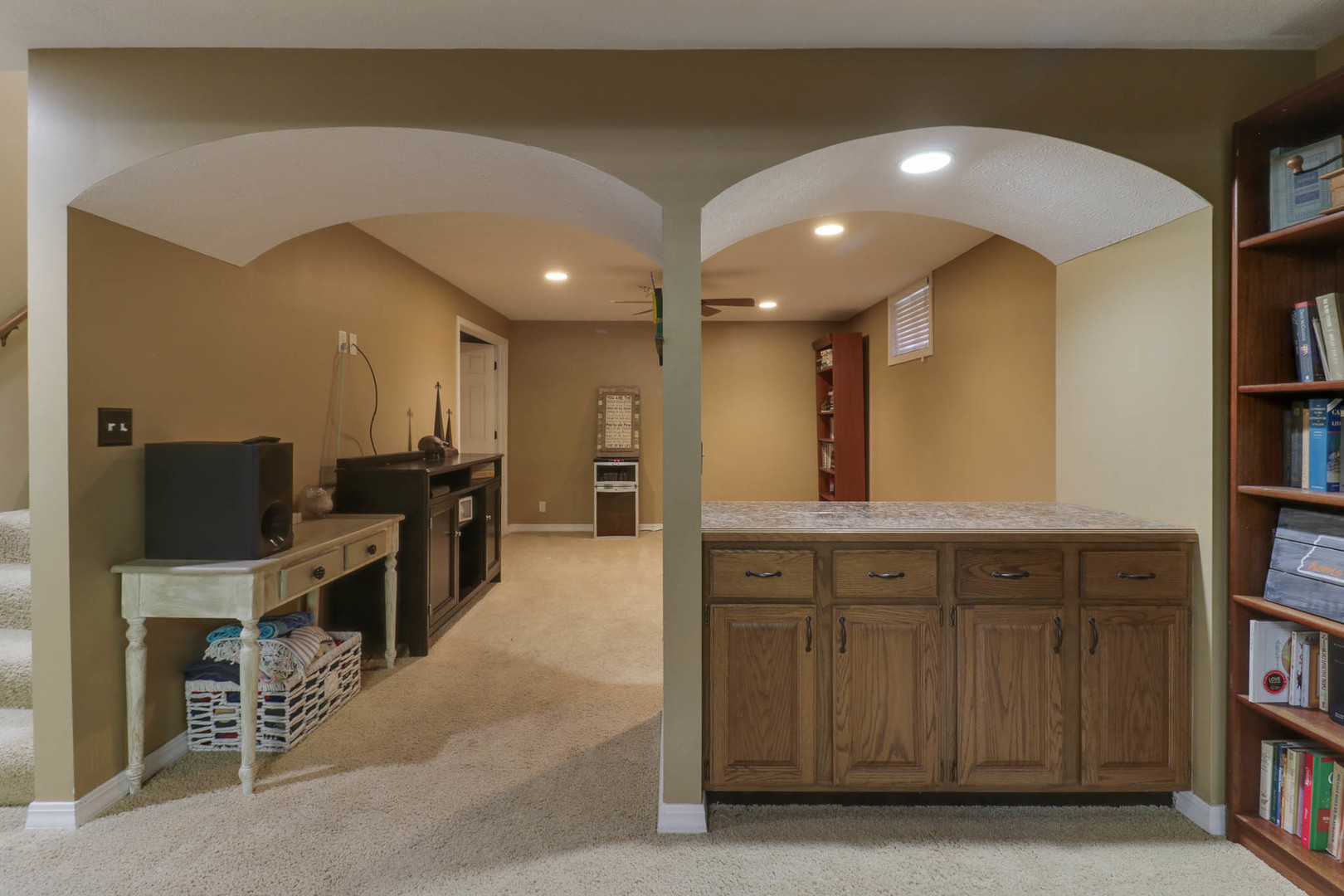 13 Red Stone Court, Bloomington, IL 61704