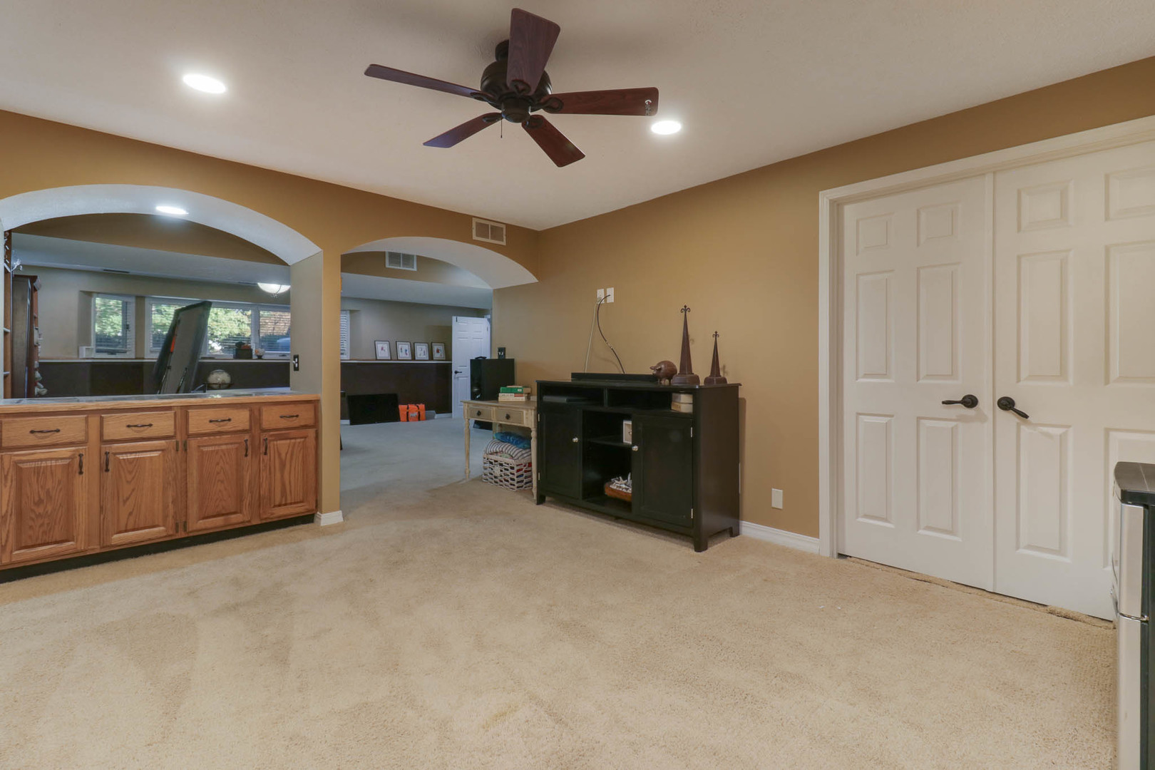 13 Red Stone Court, Bloomington, IL 61704