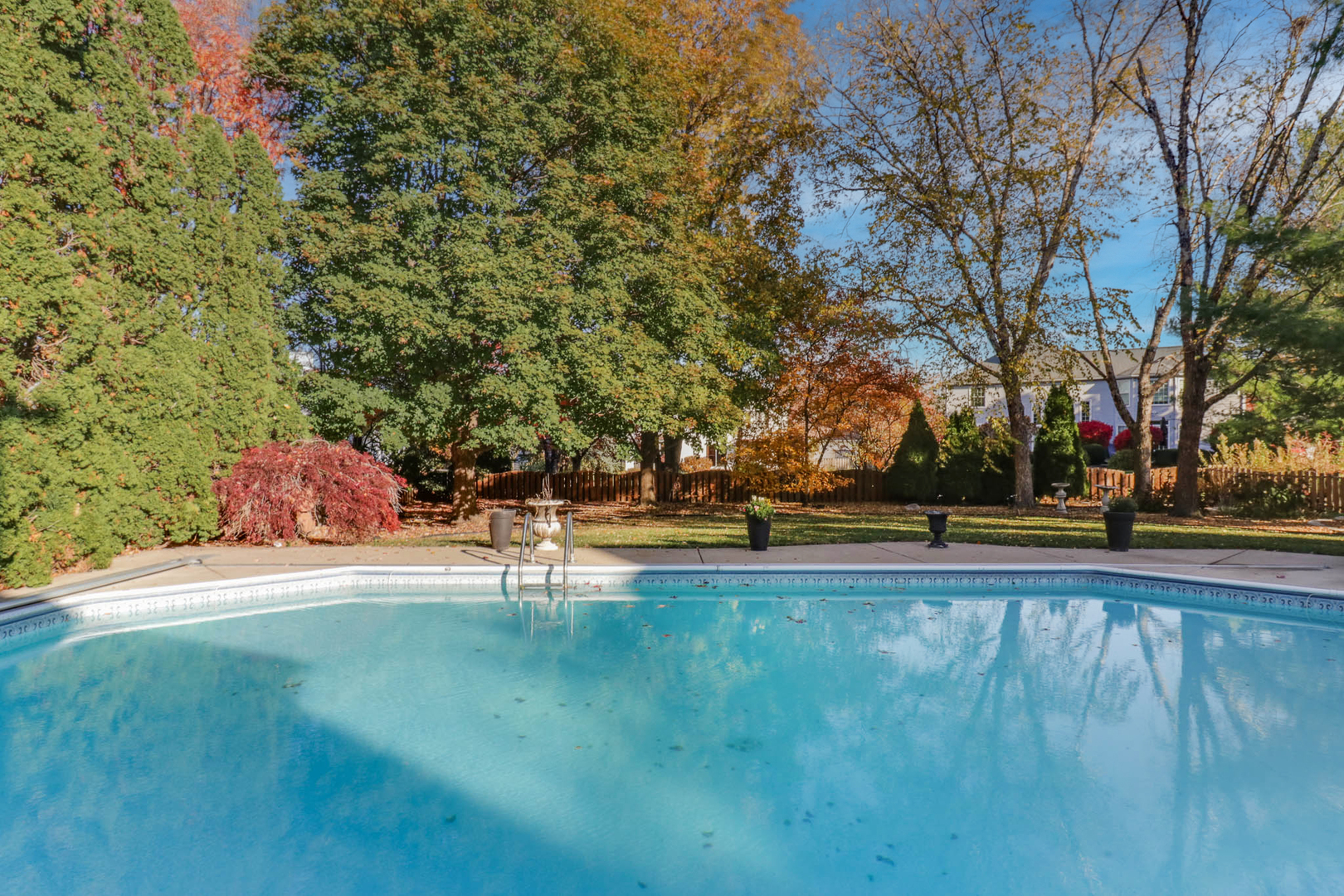 13 Red Stone Court, Bloomington, IL 61704