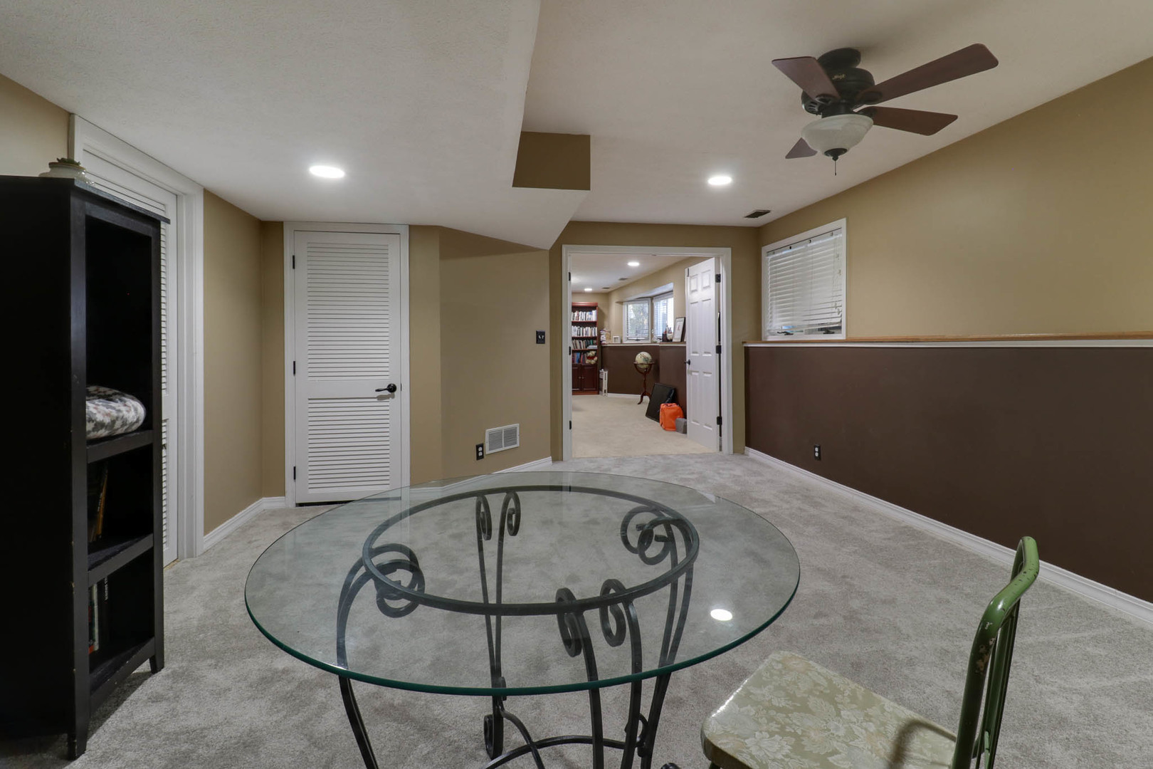 13 Red Stone Court, Bloomington, IL 61704