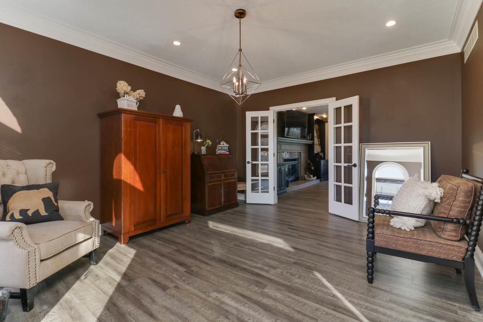 13 Red Stone Court, Bloomington, IL 61704