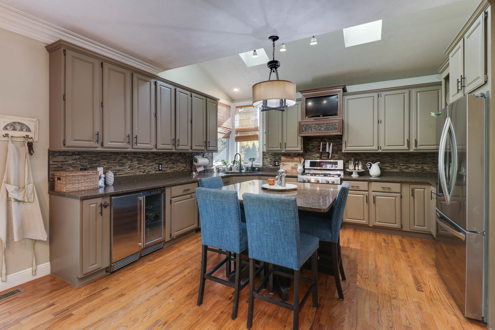 13 Red Stone Court, Bloomington, IL 61704