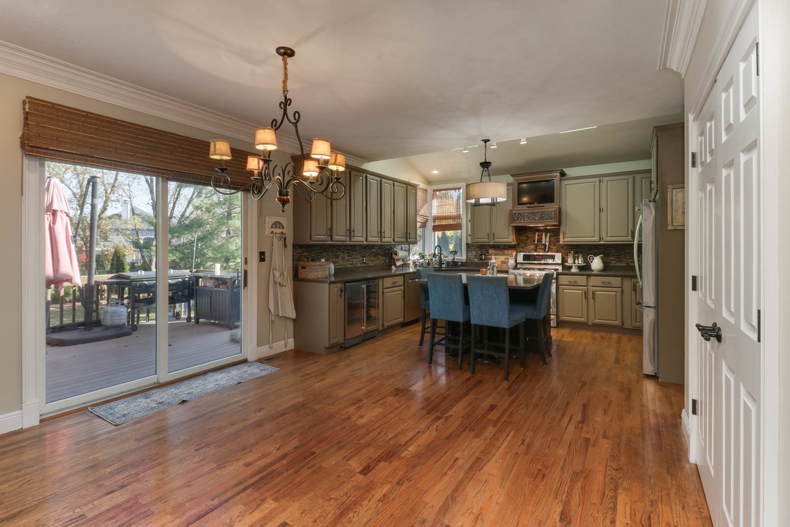 13 Red Stone Court, Bloomington, IL 61704