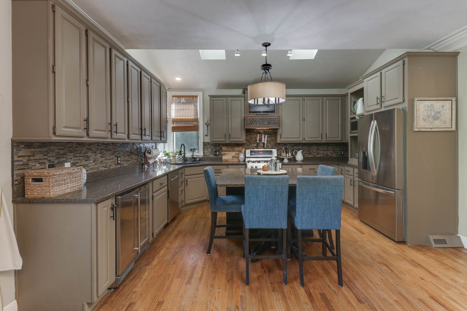 13 Red Stone Court, Bloomington, IL 61704