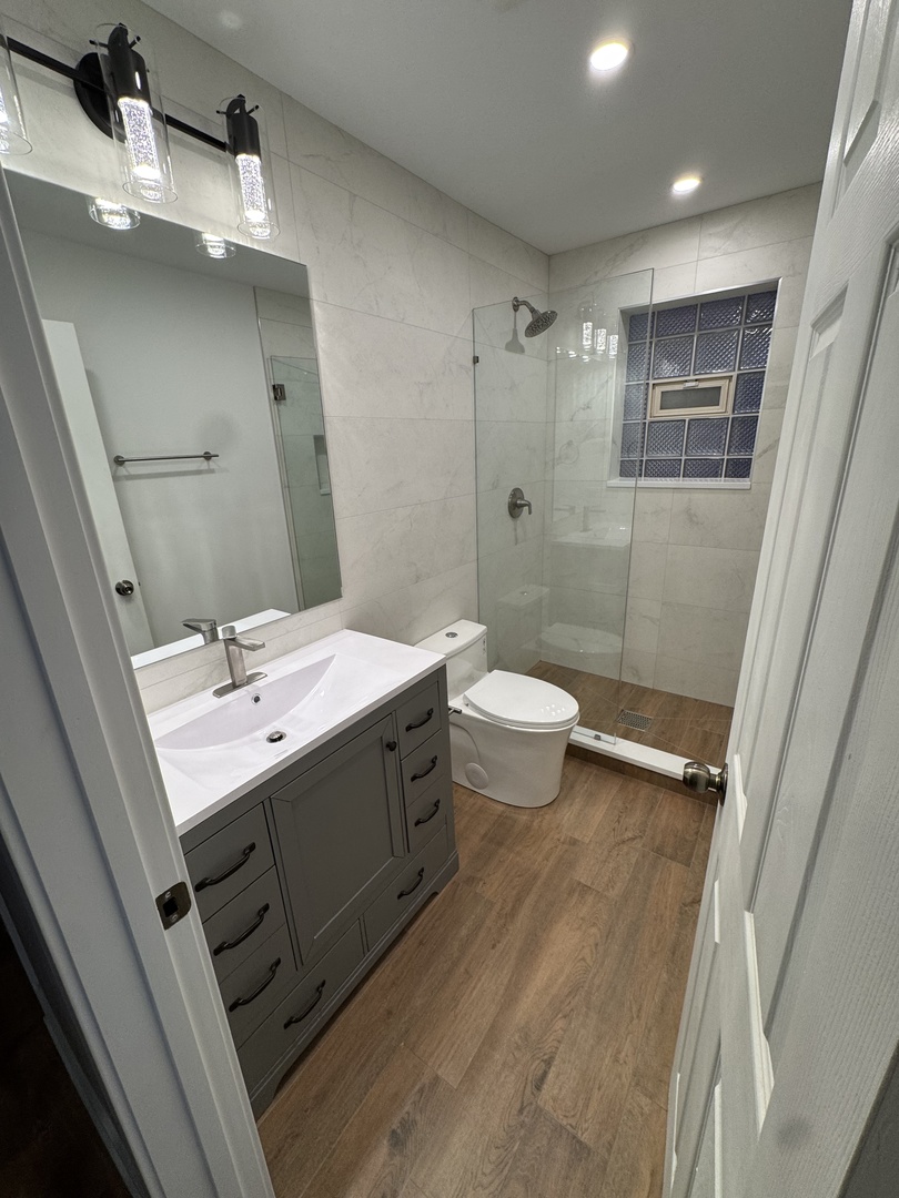 1506 N Bosworth Avenue #1, Chicago, IL 60642