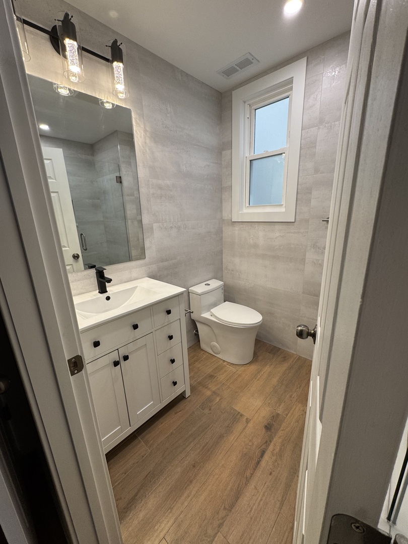 1506 N Bosworth Avenue #1, Chicago, IL 60642