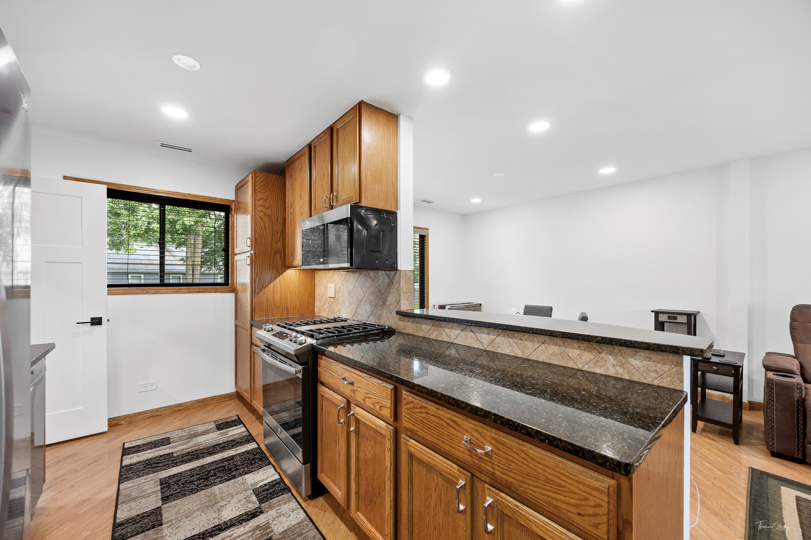 1070 Crestwood Lane, Bolingbrook, IL 60440