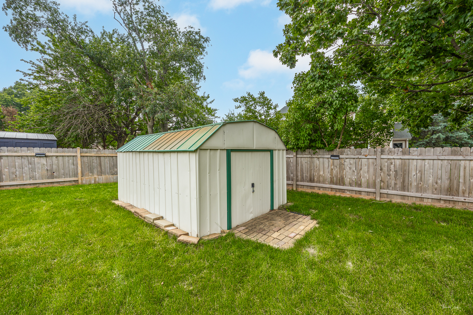 1070 Crestwood Lane, Bolingbrook, IL 60440