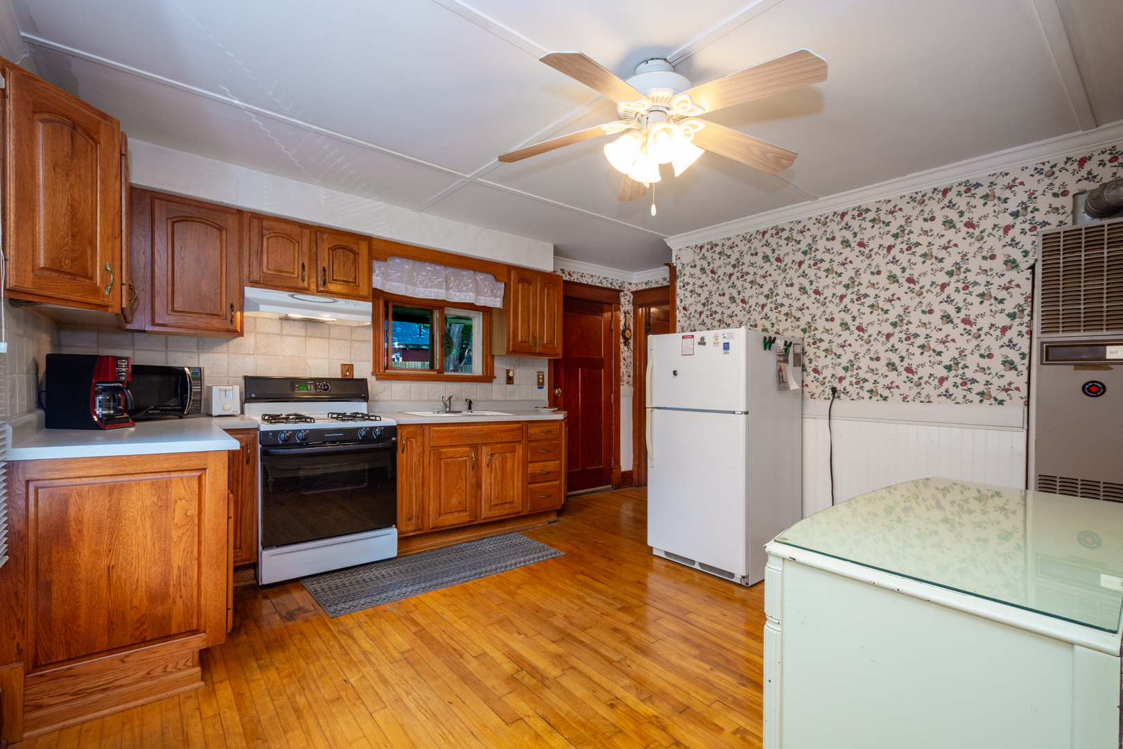 40276 N Shady Lane, Antioch, IL 60002