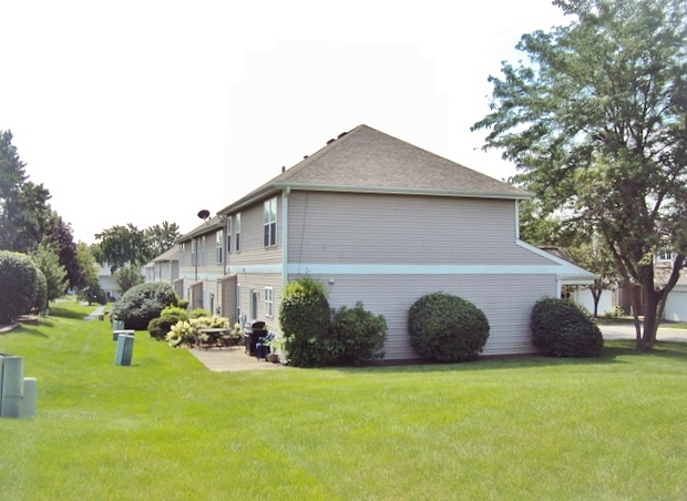 424 Van Gogh Circle, Bolingbrook, IL 60440