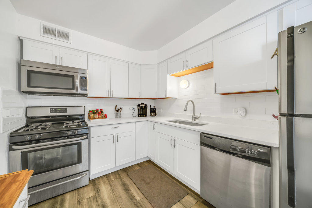 6325 N Sheridan Road #1903, Chicago, IL 60660