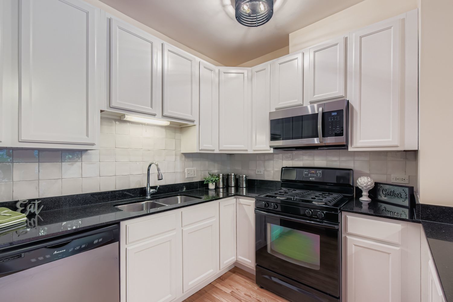 7711 N MARSHFIELD Avenue #1, Chicago, IL 60626