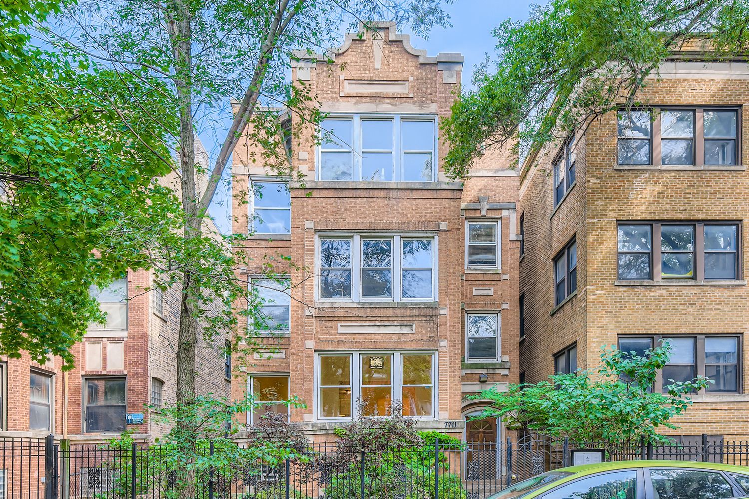 7711 N MARSHFIELD Avenue #1, Chicago, IL 60626