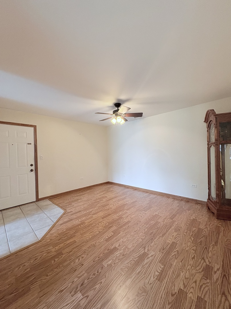 13934 E Leamington Drive #311, Crestwood, IL 60418