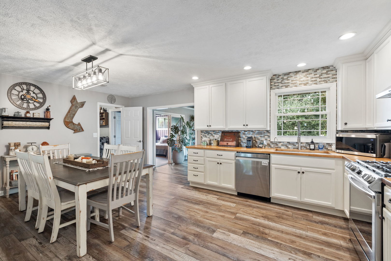 10232 Hilltop Drive, Orland Park, IL 60462