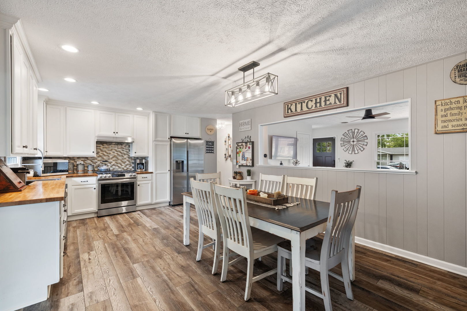 10232 Hilltop Drive, Orland Park, IL 60462