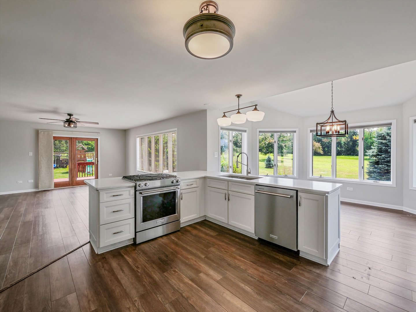 7240 W Colleen Court, Monee, IL 60449