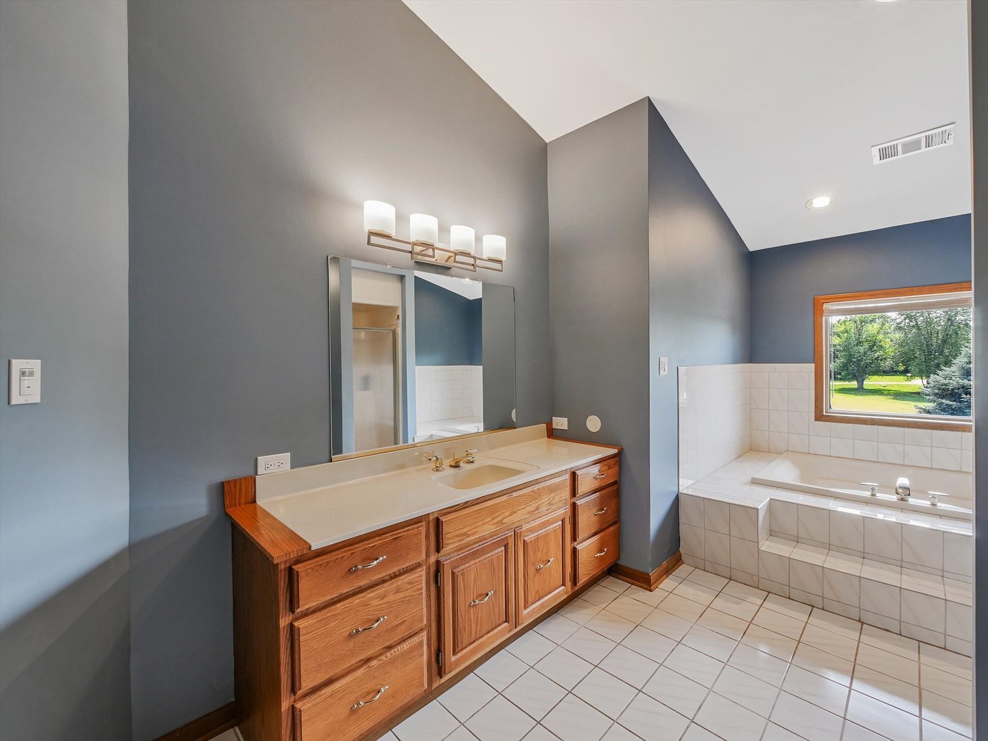 7240 W Colleen Court, Monee, IL 60449