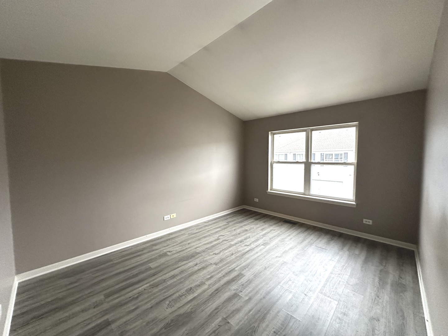 2567 HILLSBORO Boulevard #0, Aurora, IL 60503