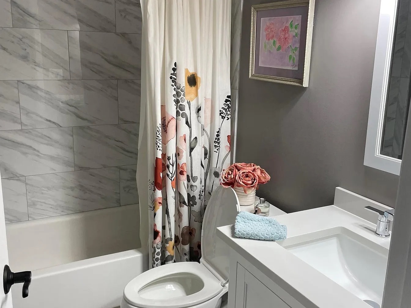 184 S Waters Edge Drive #201, Glendale Heights, IL 60139