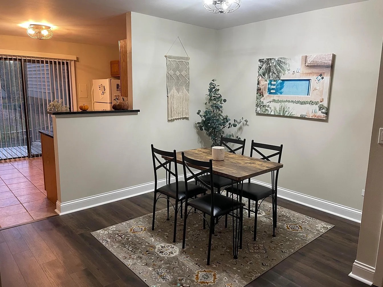 184 S Waters Edge Drive #201, Glendale Heights, IL 60139