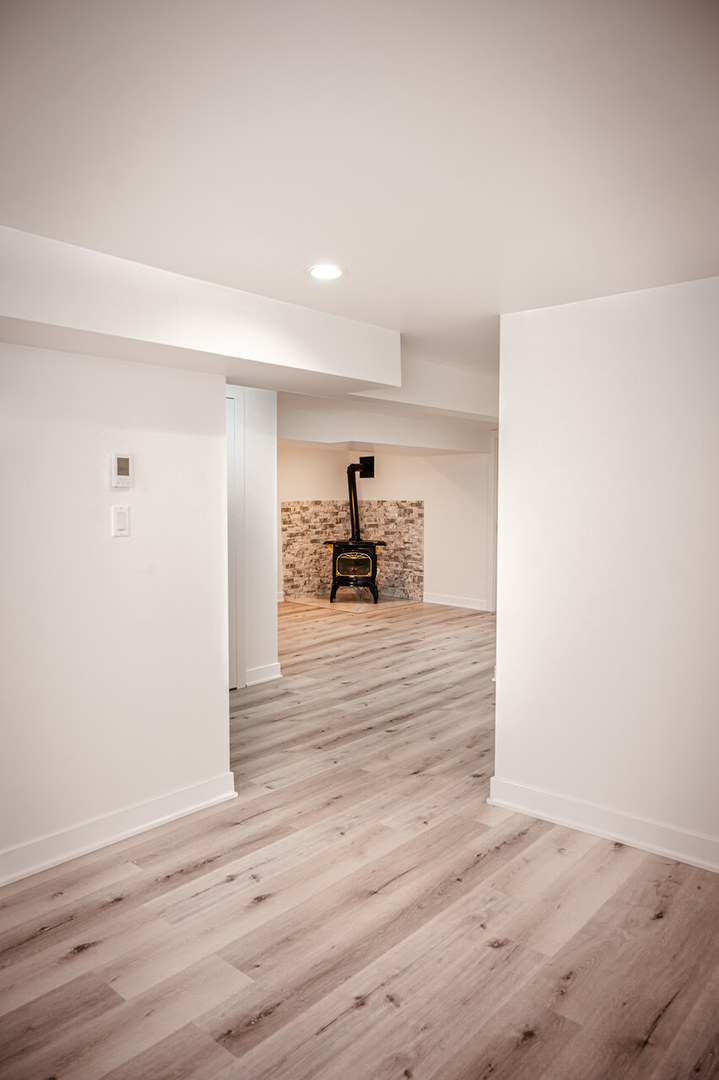 7027 N Mankato Avenue, Chicago, IL 60646