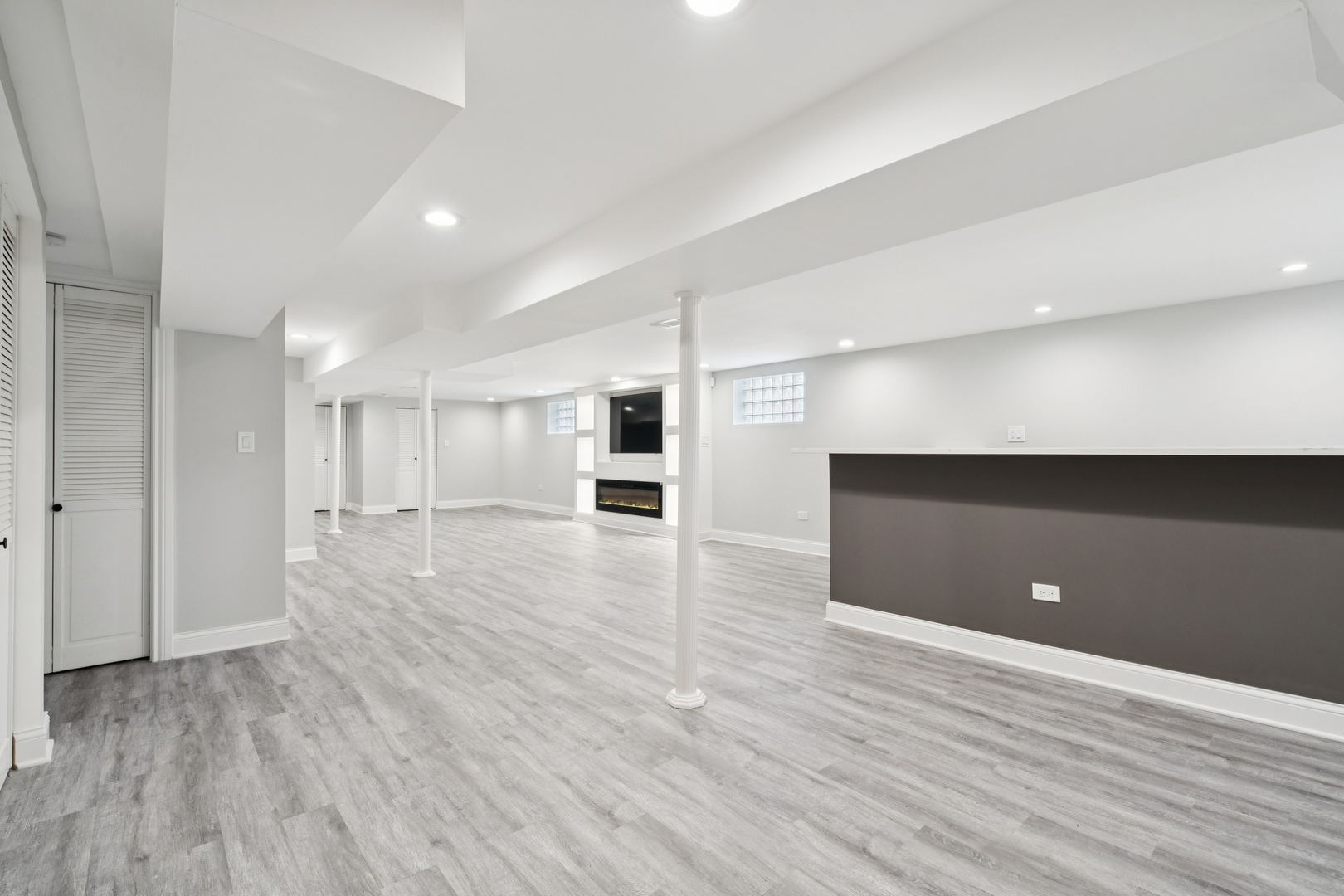 2134 E 91st Street, Chicago, IL 60617