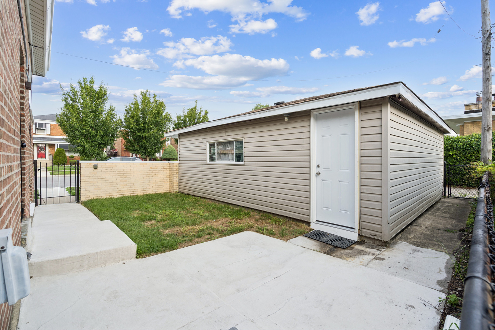 2134 E 91st Street, Chicago, IL 60617