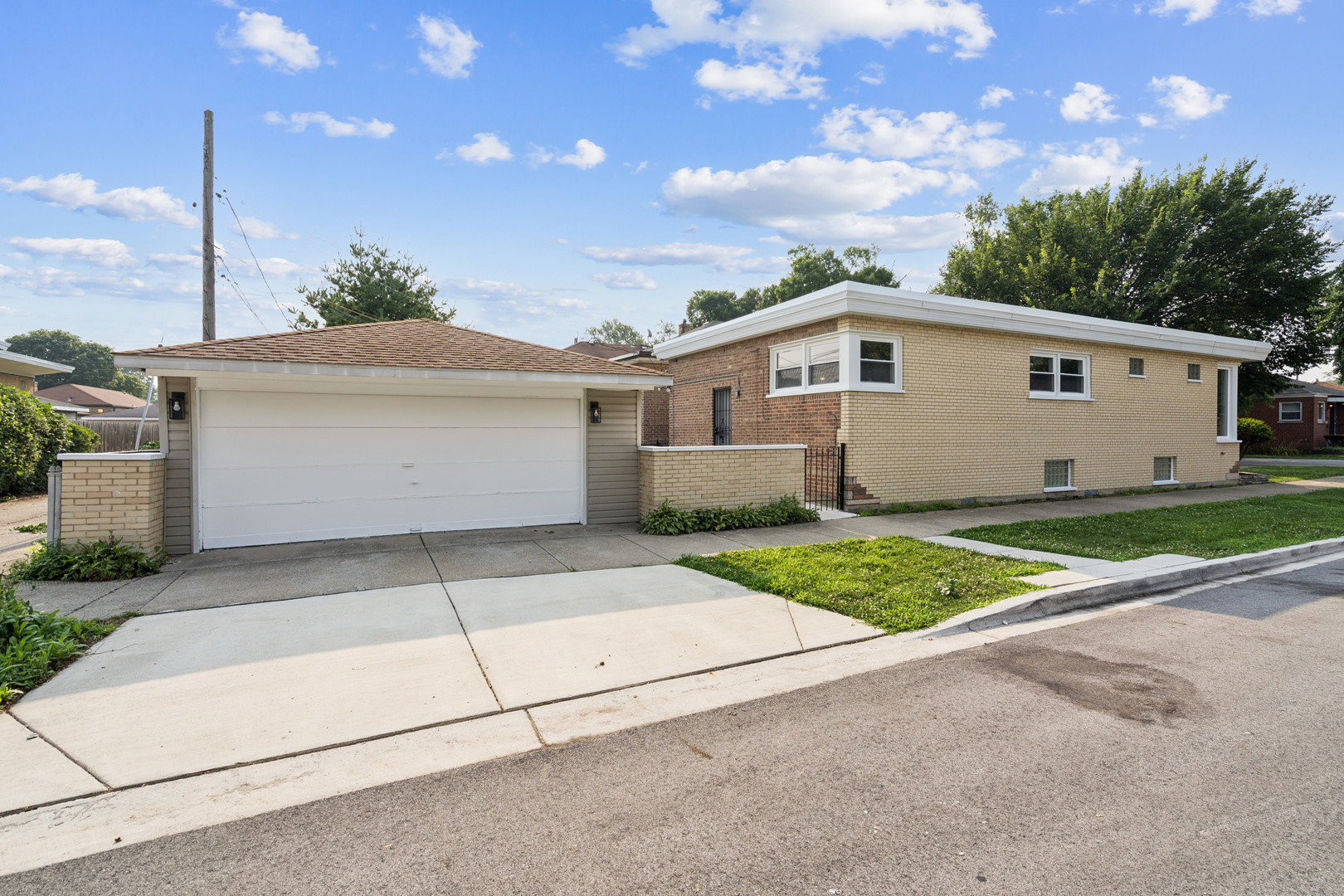 2134 E 91st Street, Chicago, IL 60617