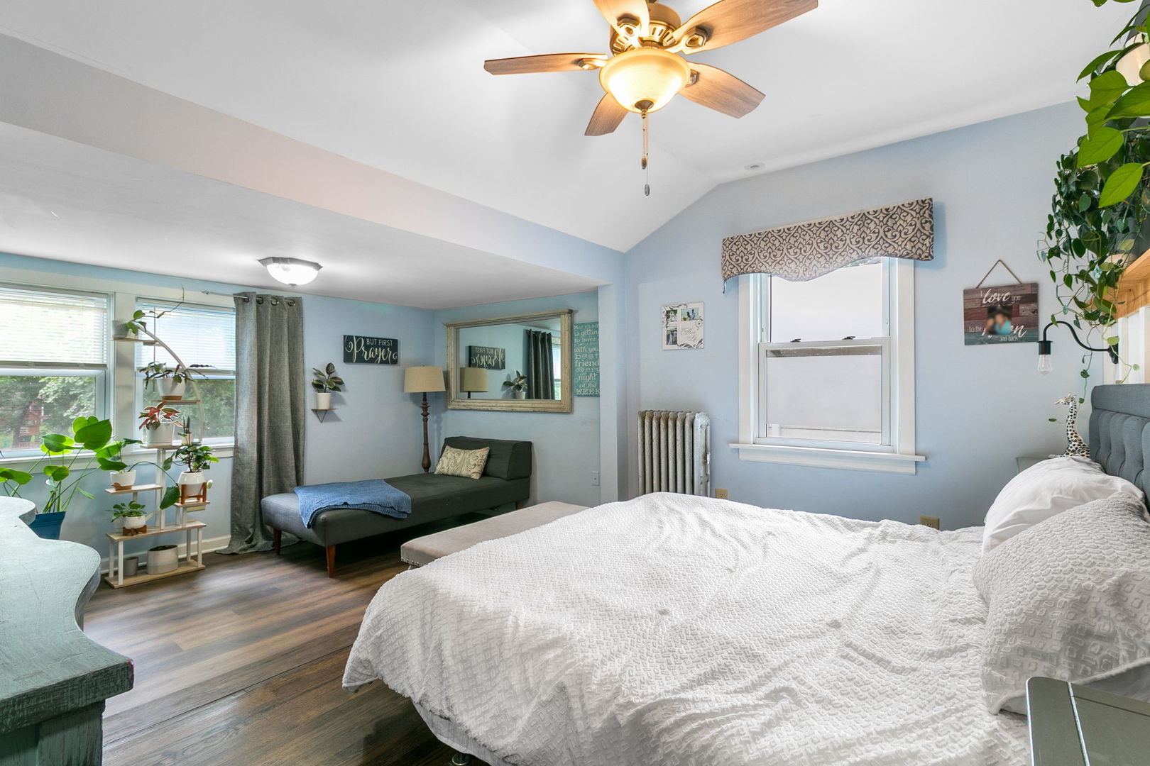 11345 S BELL Avenue, Chicago, IL 60643