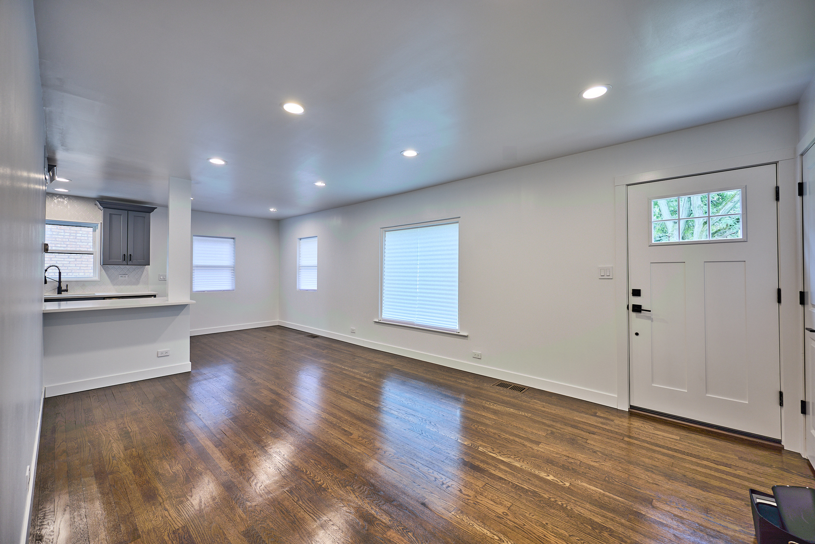 1411 College Avenue, Wheaton, IL 60187